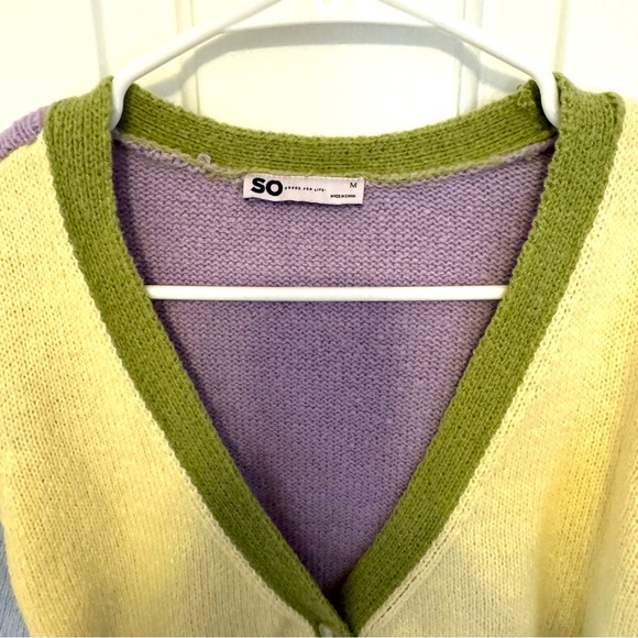 Juniors' SO® Color Block Cropped Sweater Cardigan - Picture 5 of 5